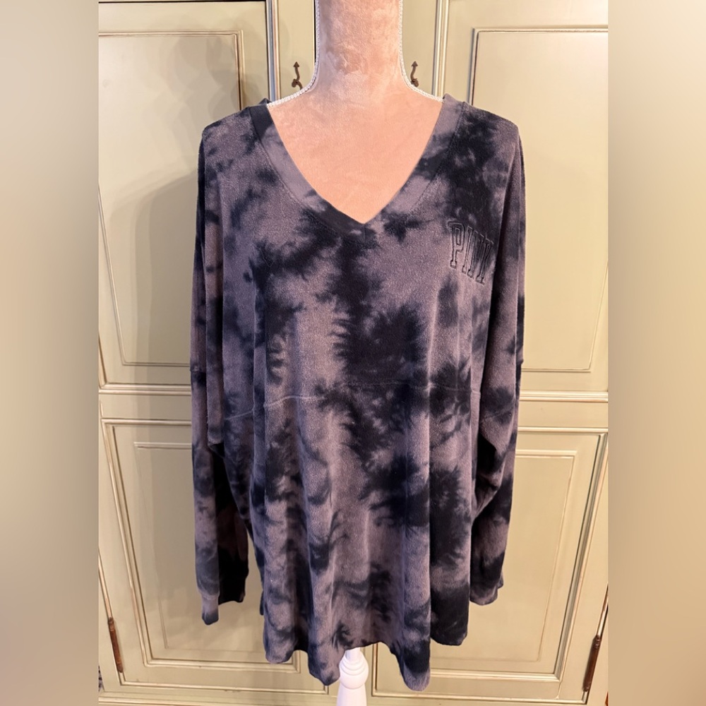 PINK - Victoria Secret’s - in good condition.